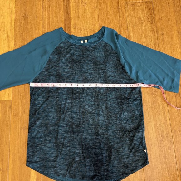 Calvin Klein Jeans Top with Sheer Raglan Sleeves - Picture 10 of 12